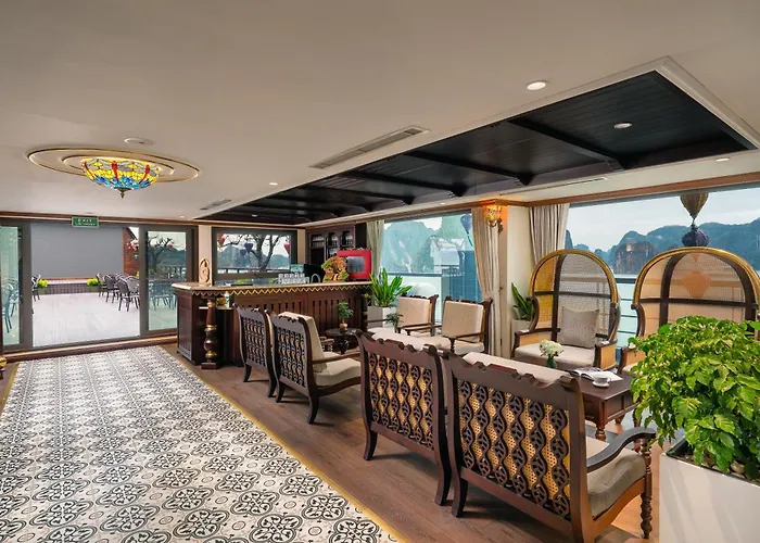 Botel L'amour Cruise 5*